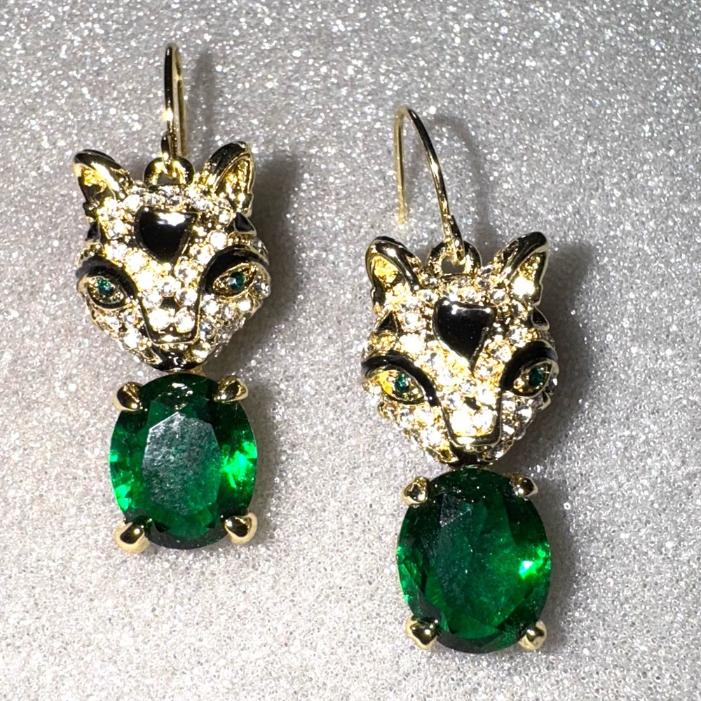 JTV Jaguar and rhinestones earrings green gold NEW